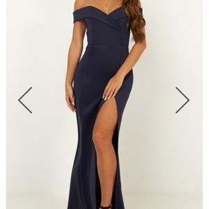 Off the shoulder high slit prom dress 😍😍